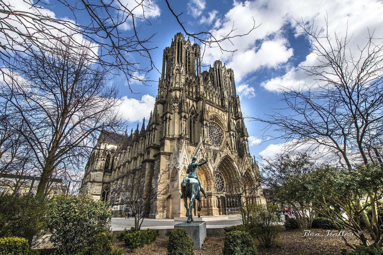 Mm Suites Cathedrale Реймс Екстериор снимка